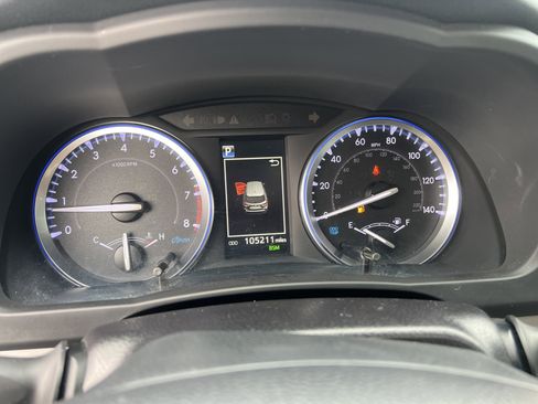 Used 2019 Toyota Highlander XLE image 36