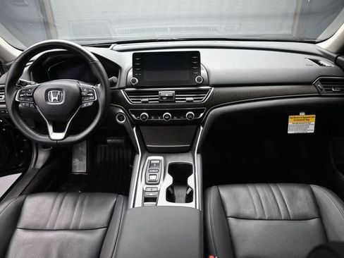 Used 2022 Honda Accord Touring image 28