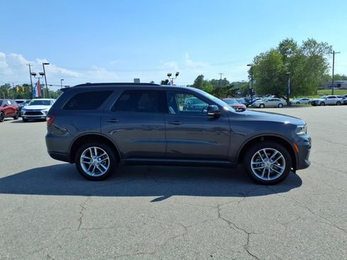 Used 2024 Dodge Durango GT AWD/4WD image 6