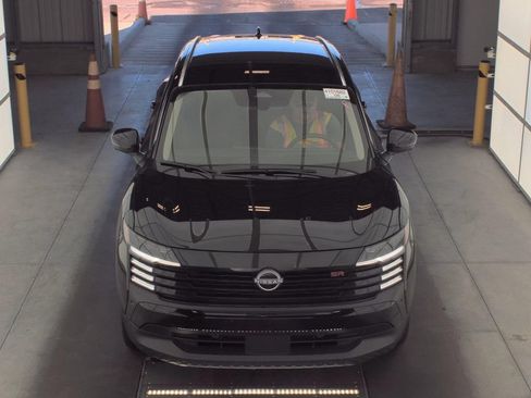 Used 2025 Nissan Kicks SR FWD image 7