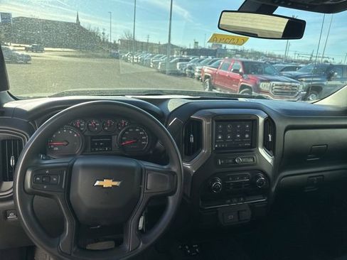 Used 2020 Chevrolet Silverado 1500 Custom w/ Custom Value Package image 29