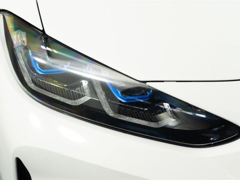 Used 2024 BMW M4 Competition image 23