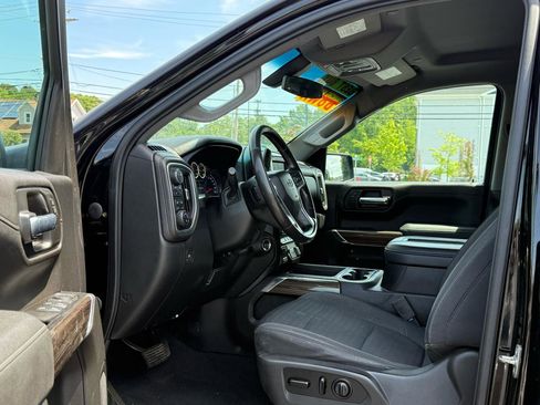 Used 2020 Chevrolet Silverado 1500 RST AWD/4WD image 9