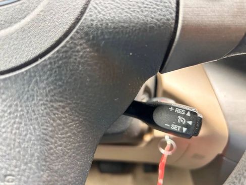 Used 2011 Toyota RAV4 4WD V6 image 26