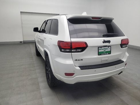 Used 2019 Jeep Grand Cherokee Altitude image 5