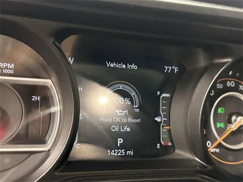 Used 2024 Jeep Wrangler Sahara image 16