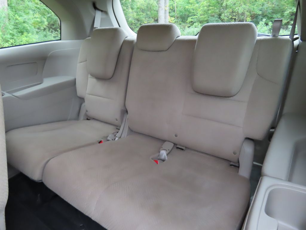 Used 2016 Honda Odyssey SE image 25