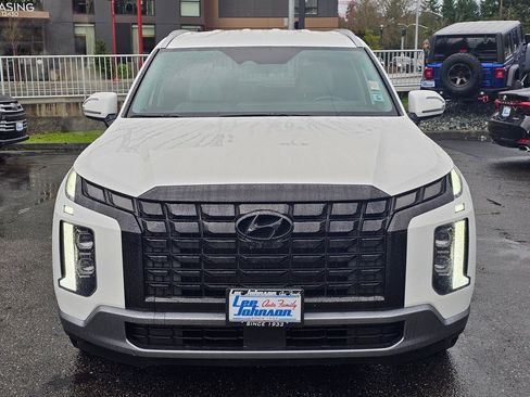 Used 2023 Hyundai Palisade SEL image 2