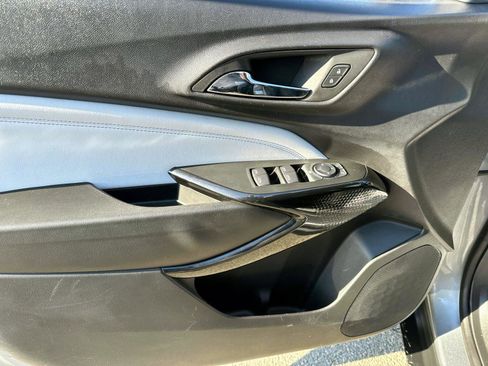 Certified 2025 Chevrolet Trax LT image 14