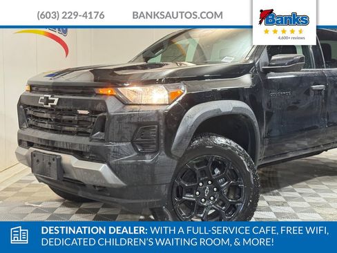 New 2026 Chevrolet Colorado Trail Boss w/ Midnight Edition AWD/4WD image 3
