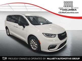 Used 2024 Chrysler Pacifica Touring-L 360° Tour