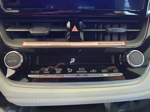 Used 2023 Toyota Corolla SE image 22