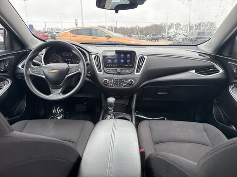 Used 2024 Chevrolet Malibu LT image 41