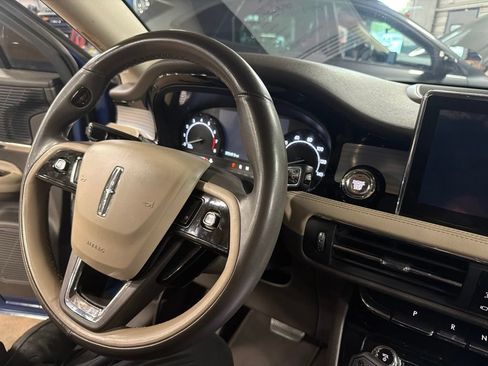 Used 2021 Lincoln Corsair AWD image 6