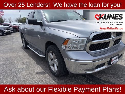 Used 2019 RAM 1500 Classic SLT w/ Luxury Group AWD/4WD image 2