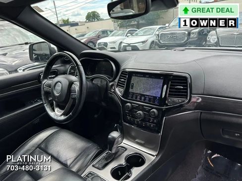 Used 2019 Jeep Grand Cherokee Overland AWD/4WD image 13