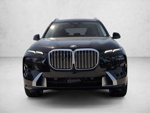Used 2026 BMW X7 xDrive40i AWD/4WD image 6