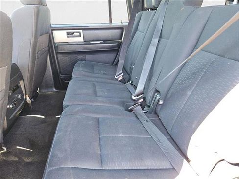 Used 2015 Ford Expedition XLT image 9