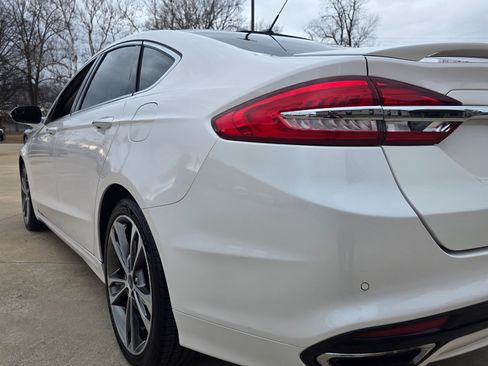 Used 2017 Ford Fusion Titanium image 16