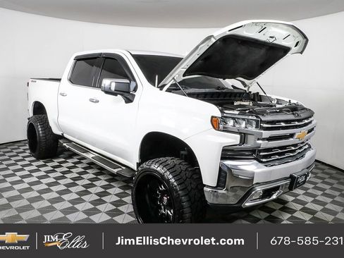 Used 2019 Chevrolet Silverado 1500 LTZ w/ LTZ Convenience Package image 34