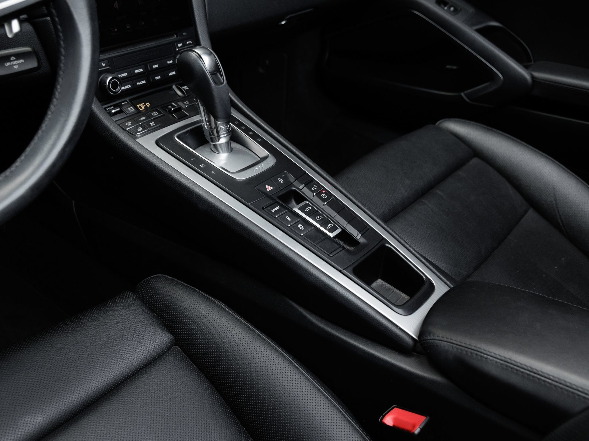 Certified 2019 Porsche 911 Carrera S RWD image 24