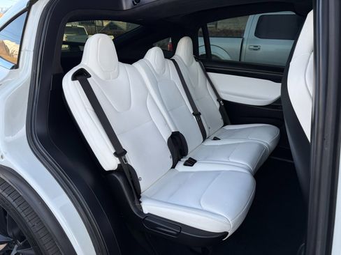 Used 2018 Tesla Model X 100D image 22