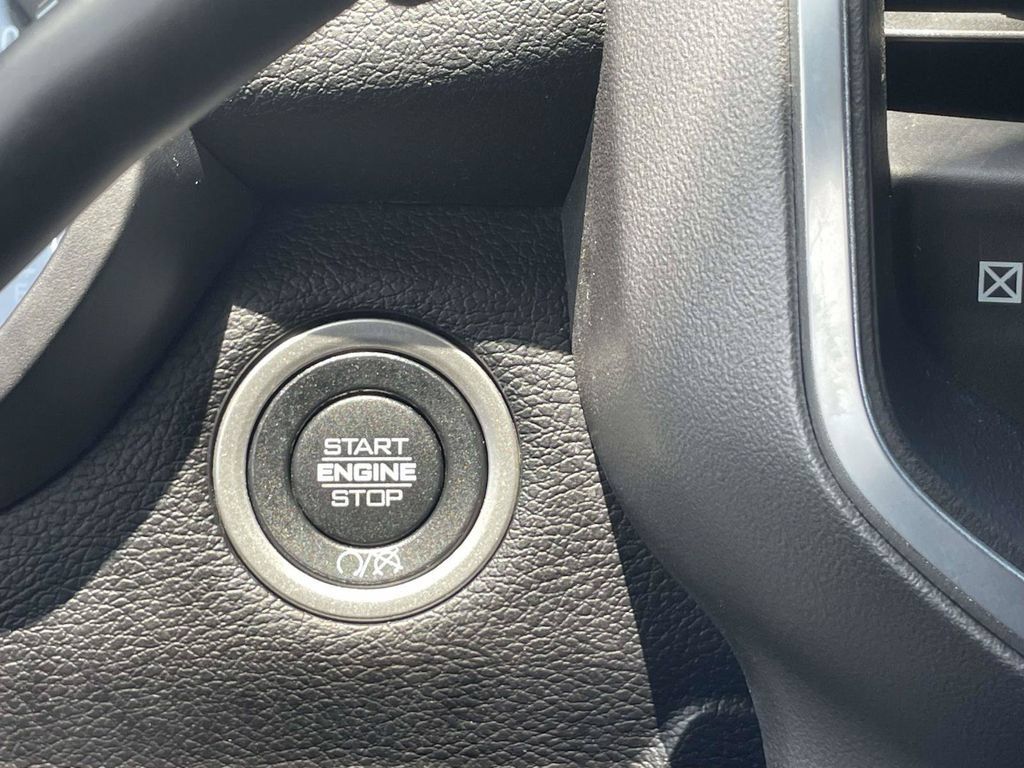 Used 2024 RAM 3500 Big Horn AWD/4WD image 28