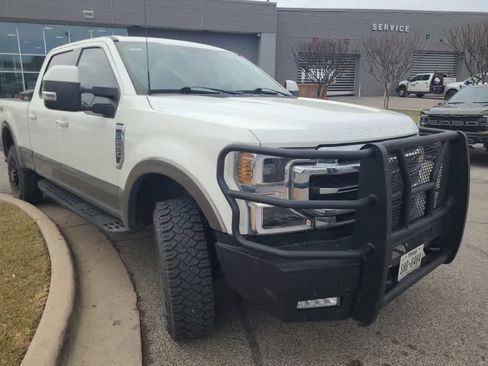 Used 2022 Ford F250 Lariat w/ Tremor Off-Road Package image 4