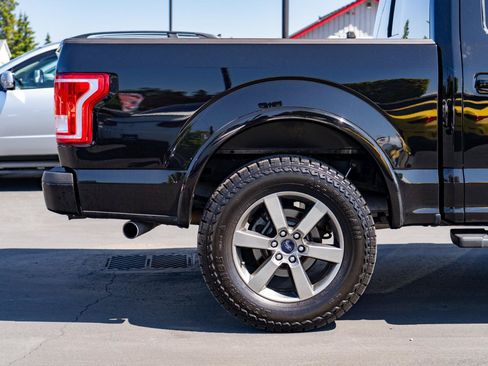 Used 2017 Ford F150 XLT w/ Equipment Group 302A Luxury AWD/4WD image 7