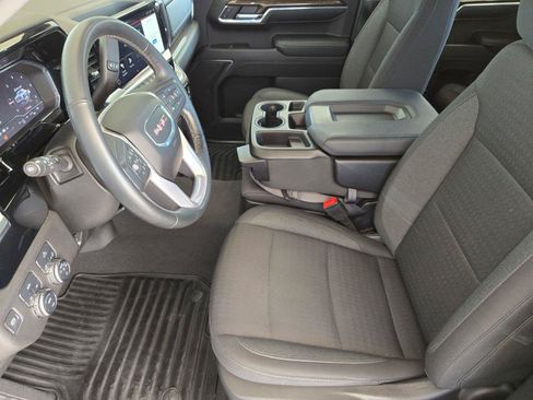 Used 2024 GMC Sierra 1500 Elevation AWD/4WD image 10