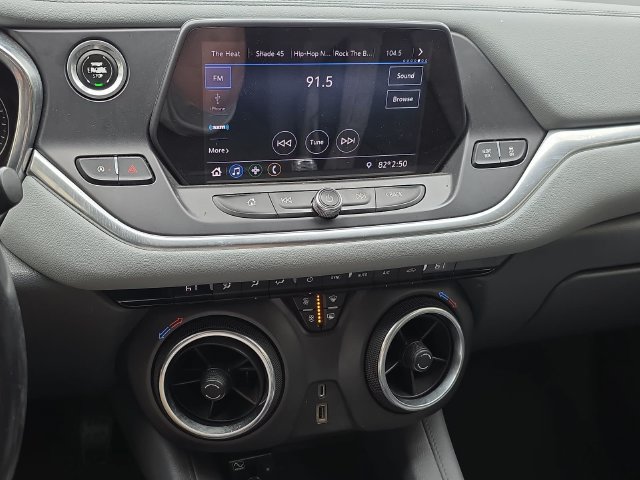 Used 2020 Chevrolet Blazer LT FWD image 19