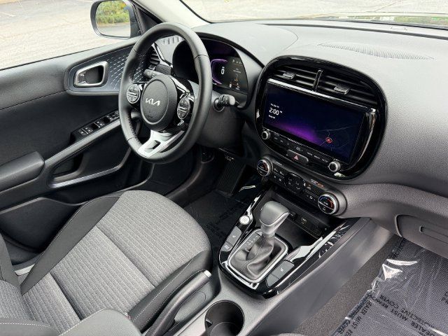 Certified 2025 Kia Soul EX FWD image 36