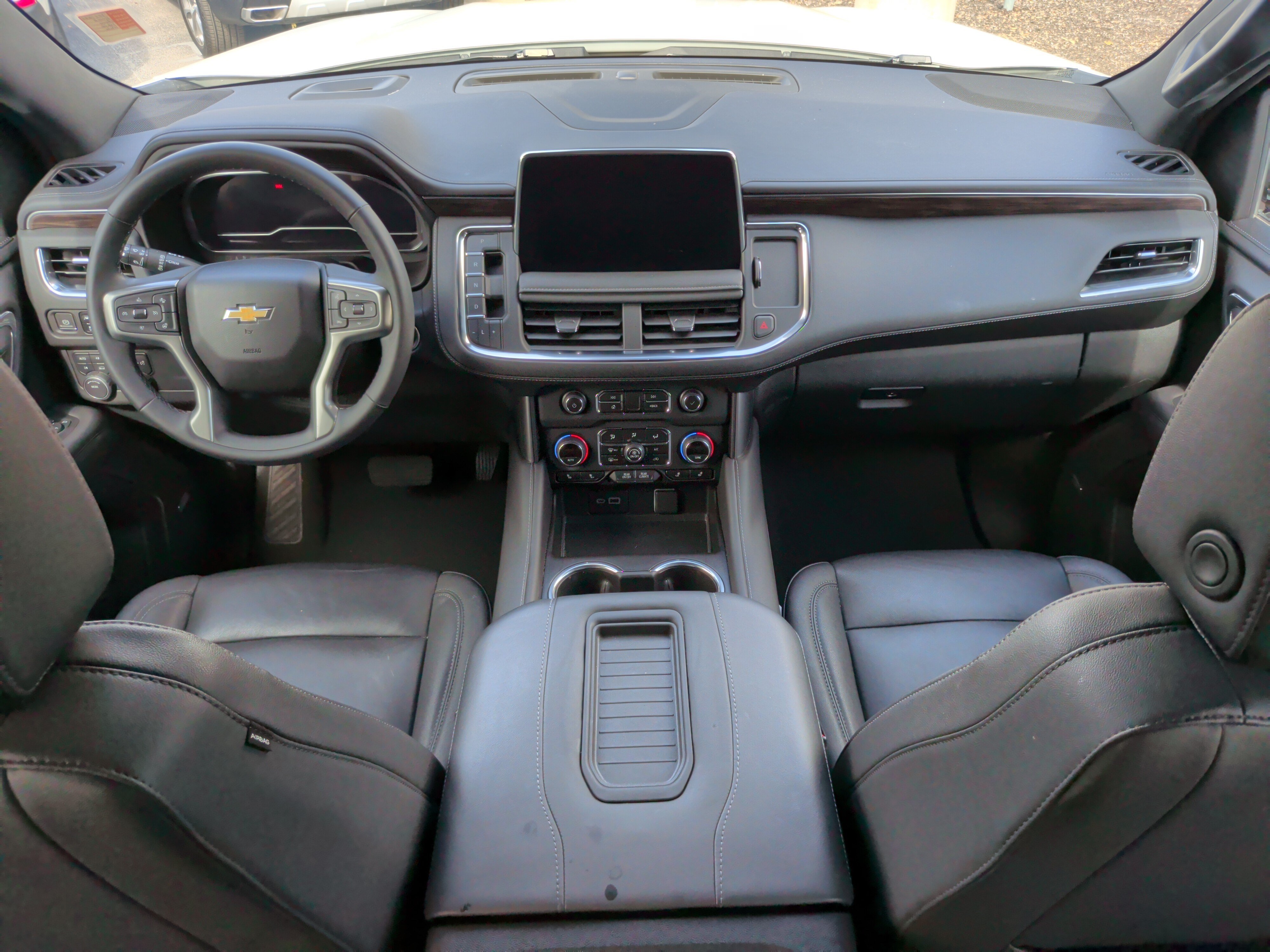 Used 2023 Chevrolet Tahoe LT w/ Luxury Package AWD/4WD image 32