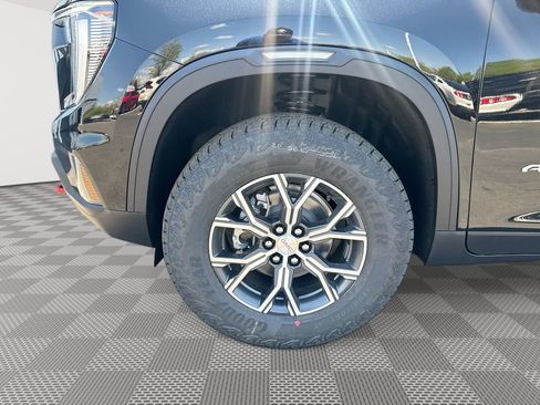 New 2026 GMC Acadia AT4 w/ Luxury Package AWD/4WD image 30
