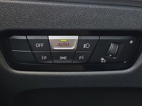 Used 2025 BMW M2 image 18