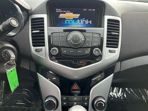 Used 2015 Chevrolet Cruze LT FWD image 11