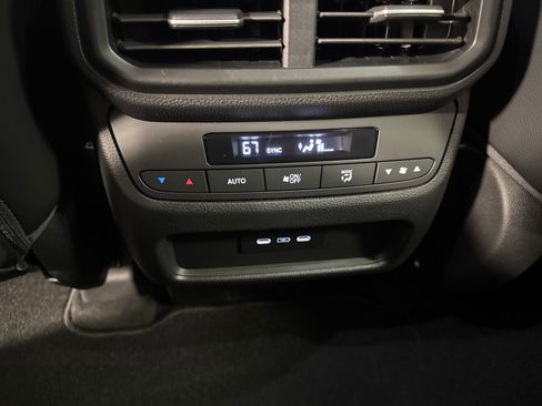 Used 2025 Honda Pilot EX-L image 25