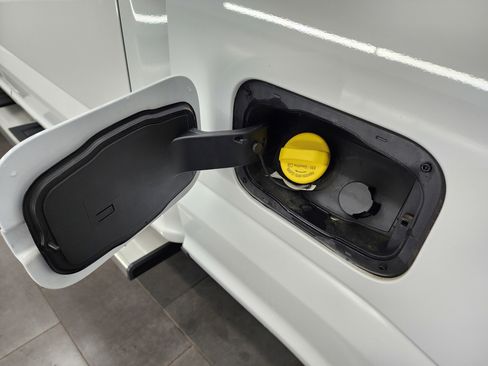 Used 2022 Ford F250 XL w/ STX Appearance Package image 28