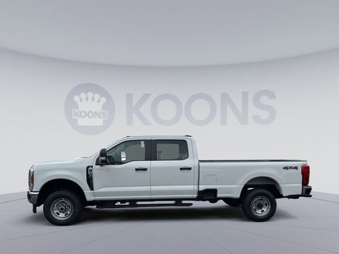 New 2026 Ford F350 XL w/ XL Chrome Package image 2