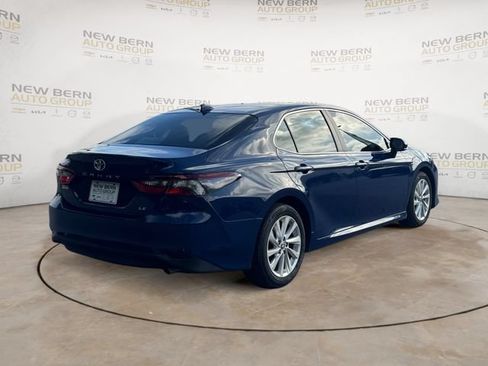 Used 2023 Toyota Camry LE FWD image 5