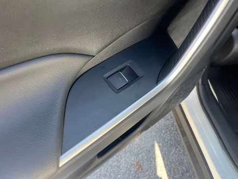 Certified 2025 Toyota RAV4 XLE FWD image 18