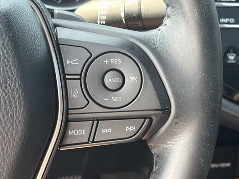 Used 2018 Toyota Camry SE w/ Audio Package FWD image 37