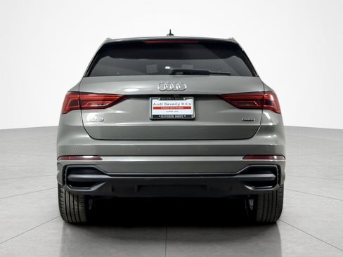 Used 2023 Audi Q3 2.0T Premium w/ Convenience Package AWD/4WD image 4