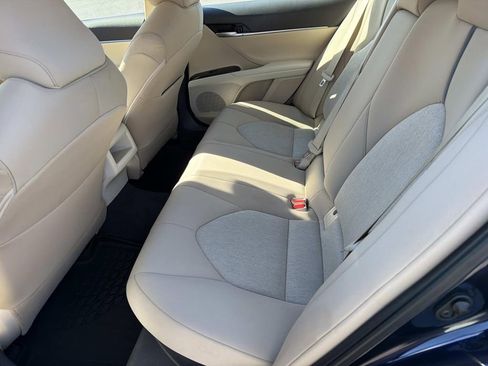 Used 2021 Toyota Camry LE image 17