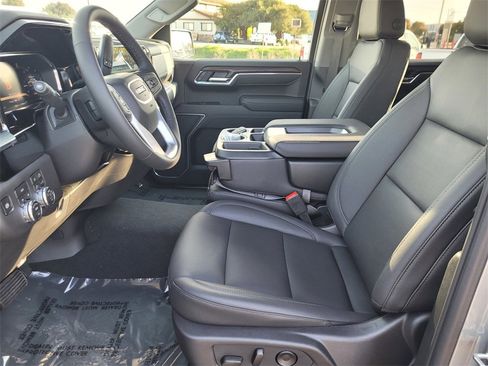 New 2026 GMC Sierra 1500 SLT image 11