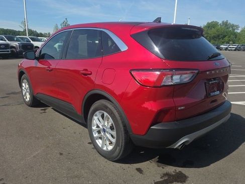 Used 2022 Ford Escape SE w/ Convenience Package FWD image 15