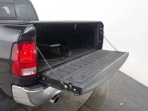Used 2018 RAM 1500 Big Horn image 18