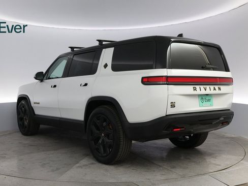 Used 2023 Rivian R1S Adventure image 14