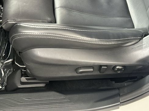 Used 2023 Subaru Legacy Limited image 19