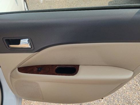 Used 2012 Ford Fusion SEL FWD image 21
